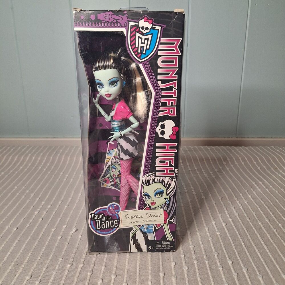 2013 Mattel Monster High Orig “Dawn of the Dance Frankie Stein” #CBX62 *NRFB*